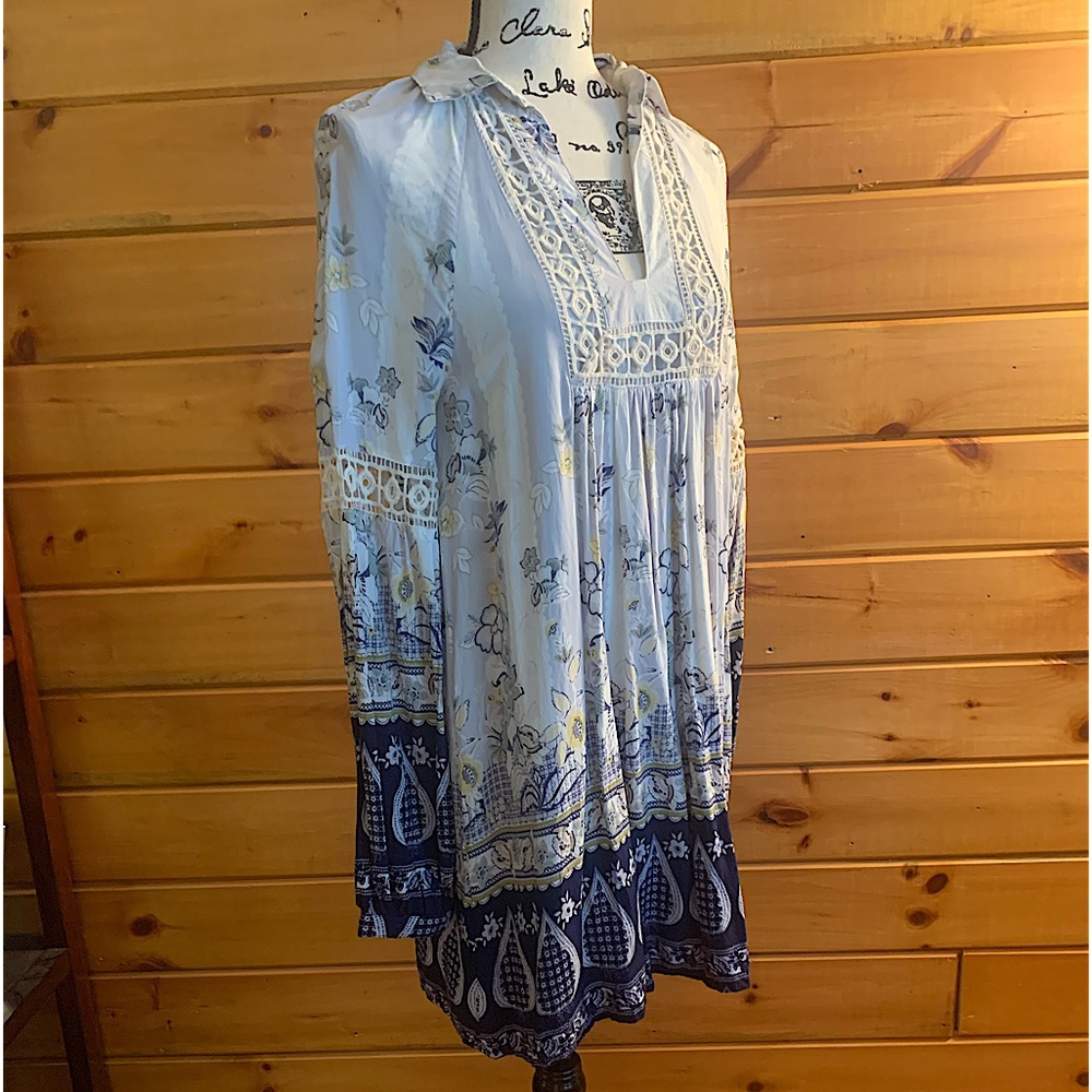 Adorable Blue Gray and Yellow Lace Trim Long—Sleeve Dress. Sz Sm.
